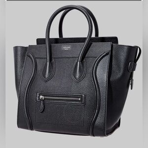 CELINE Mini Luggage Handbag- Black
Item No. 165213DRU.38NO